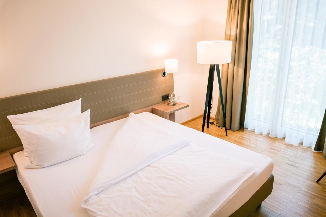 Hotel Trezor ジンゲン エクステリア 写真